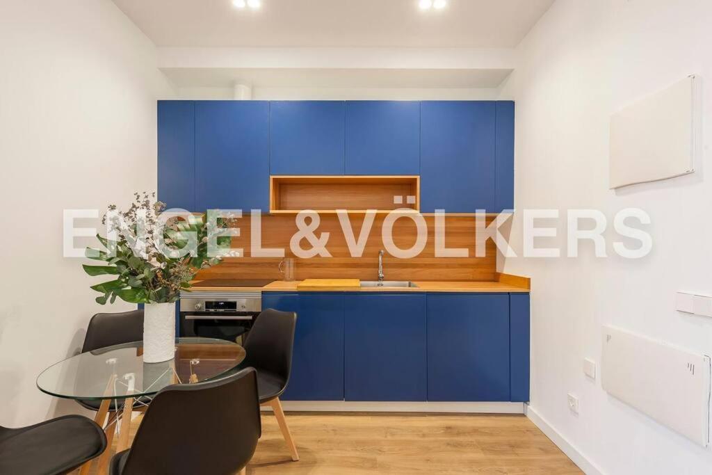 Moderno Apartamento En Pleno Centro Мадрид Екстер'єр фото