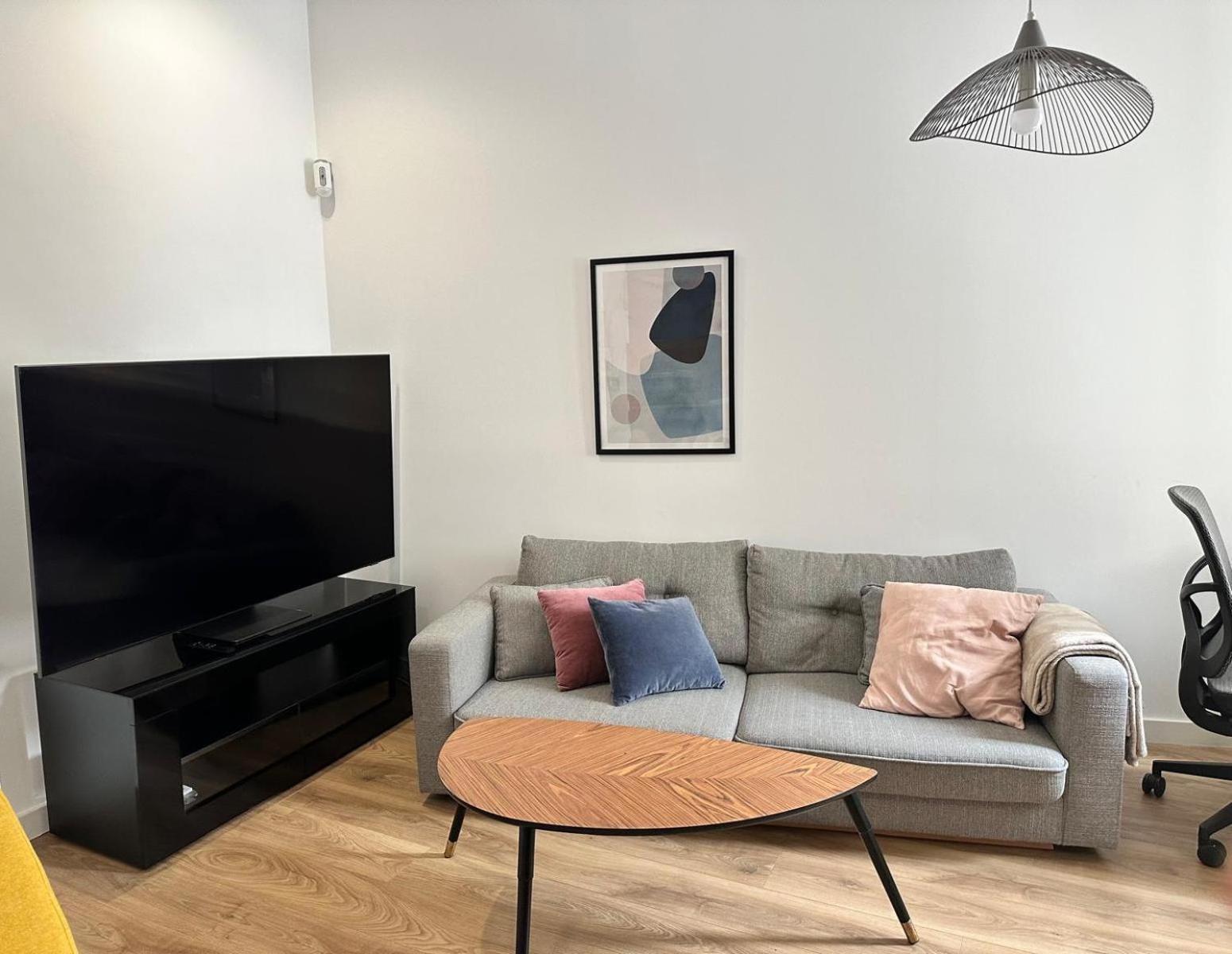 Moderno Apartamento En Pleno Centro Мадрид Екстер'єр фото